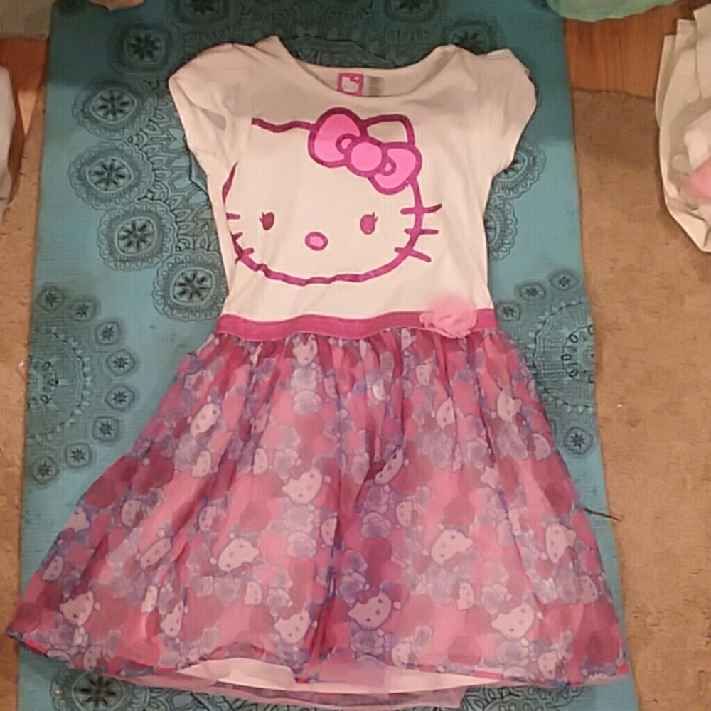A kids hello kitty dress